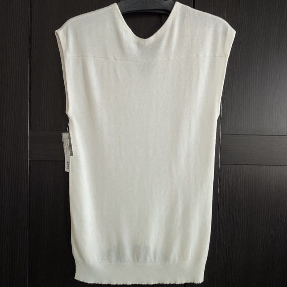 InCashmere Sleeveless Cashmere Sweater Top NWT - Picture 2 of 6